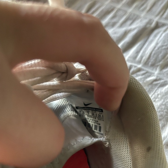 Grey w/ colorful soles Nikes - Picture 2 of 8